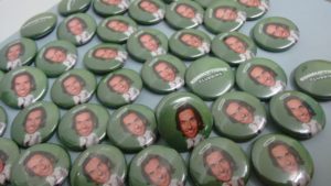 Die Grünen luden 2012 und 2013 zu "Korruptionsclubbings", die KHg-Buttons befinden sich im Grünen Archiv.
